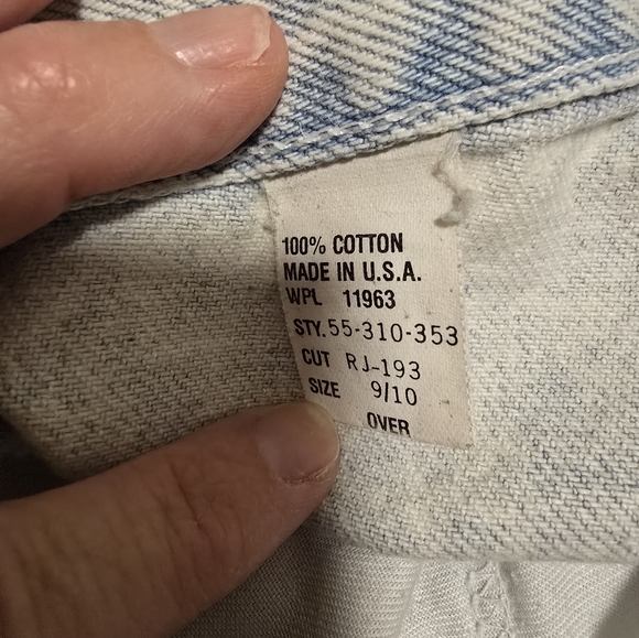 Roper Brand Vintage Light Acid Wash Eyelet Lace Denim Shorts - Picture 7 of 8